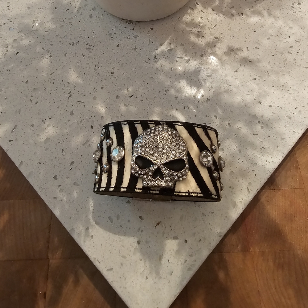 Harley-Davidson cuff